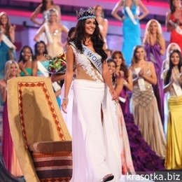   2009   (Kaiane Aldorino)