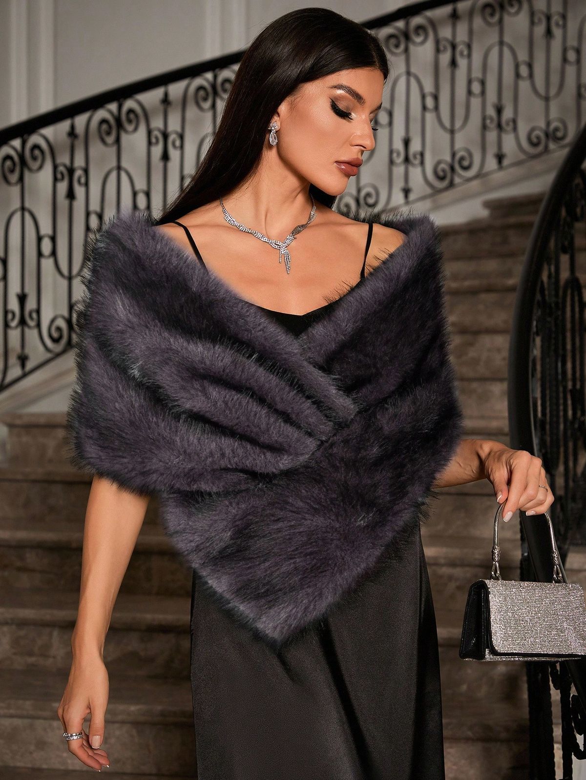 Меховые аксессуары Меховые аксессуары