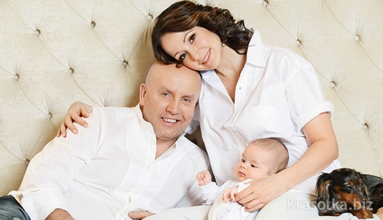 Ольга Кабо с мужем и ребенком