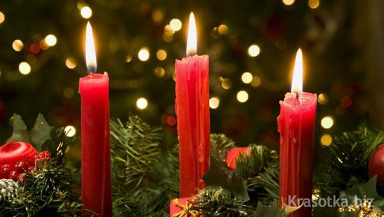 Свечи в новогодней ели Свечи в новогодней ели